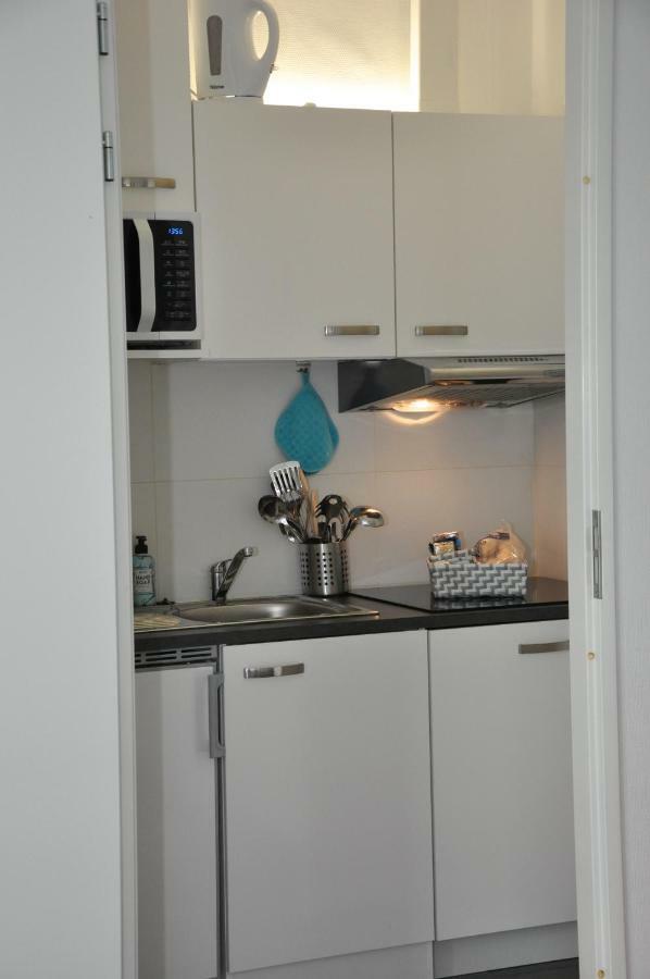 Elvis Presley Private Studio With Kitchen And Airconditioning Goes Exterior photo